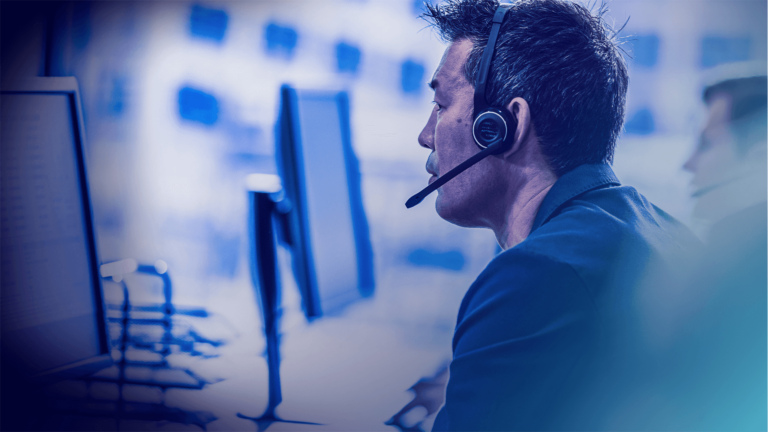 A technical support consultant advises a client over the phone